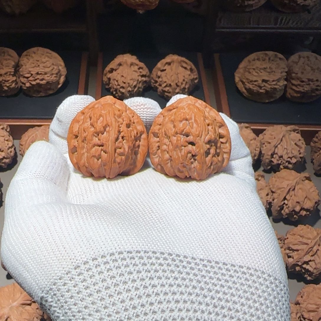 文玩核桃把件滚****儿37尺全品三角白