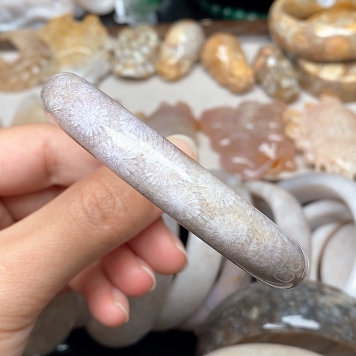 硅化珊瑚（珊瑚玉）手镯未镶嵌58