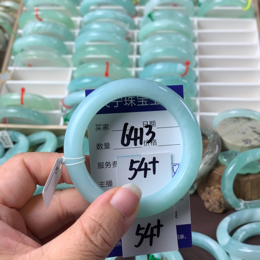 蛇纹石玉手镯未镶嵌来***片6413