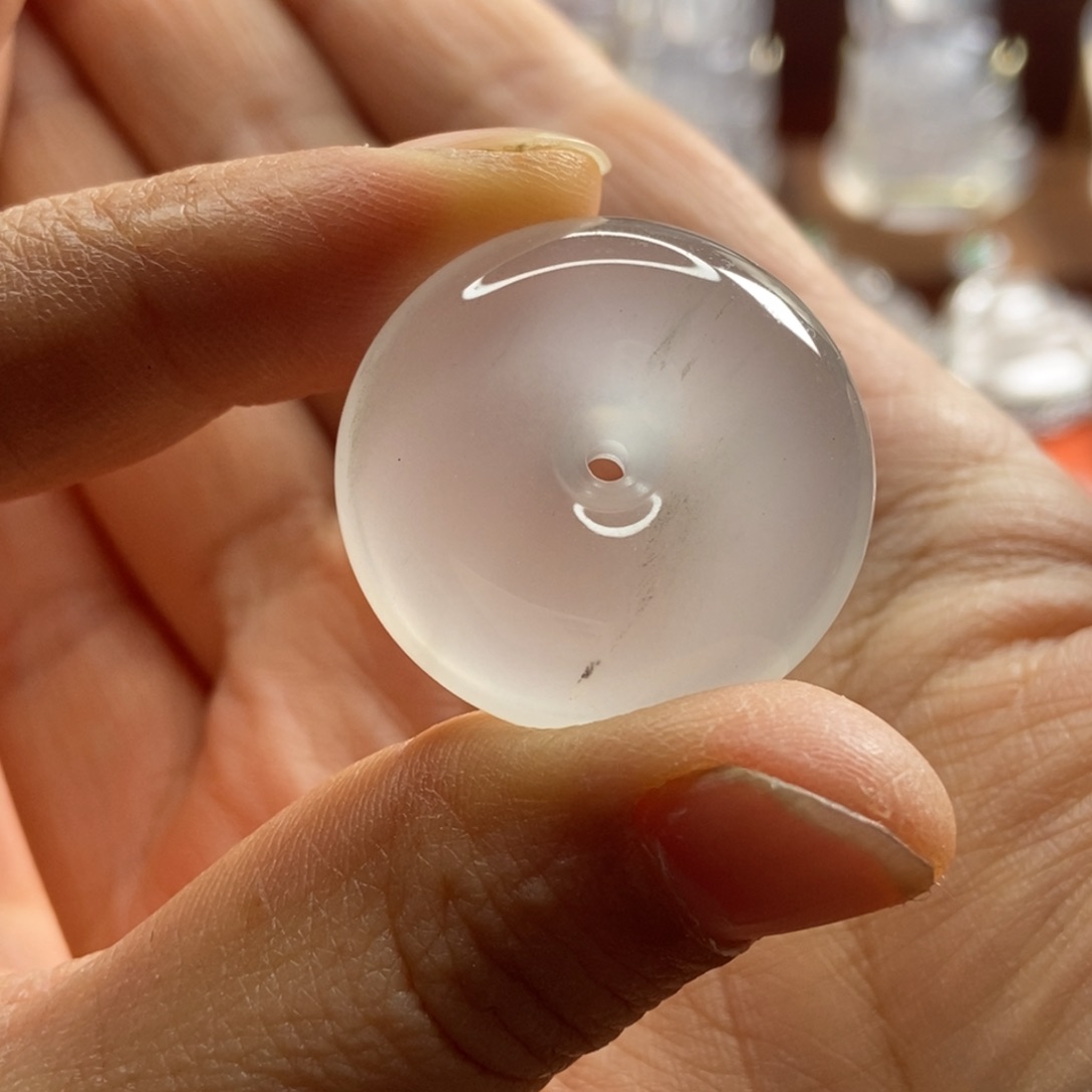 石英质玉颈饰未镶嵌