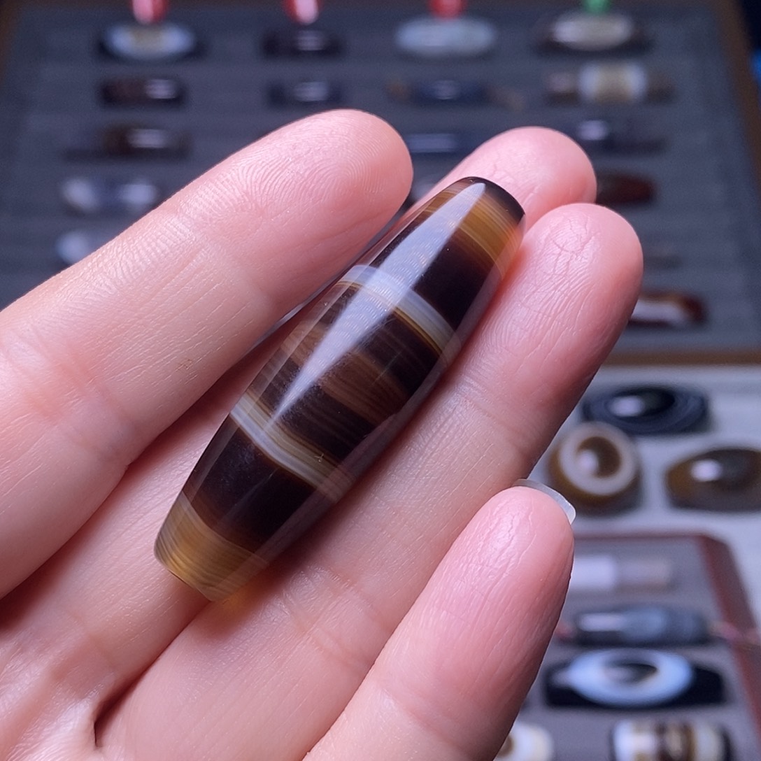 阿***巴玛瑙/玉髓未镶嵌珠宝半成品