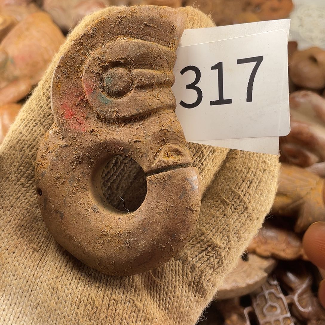 和田玉（糖玉）未镶嵌挂件