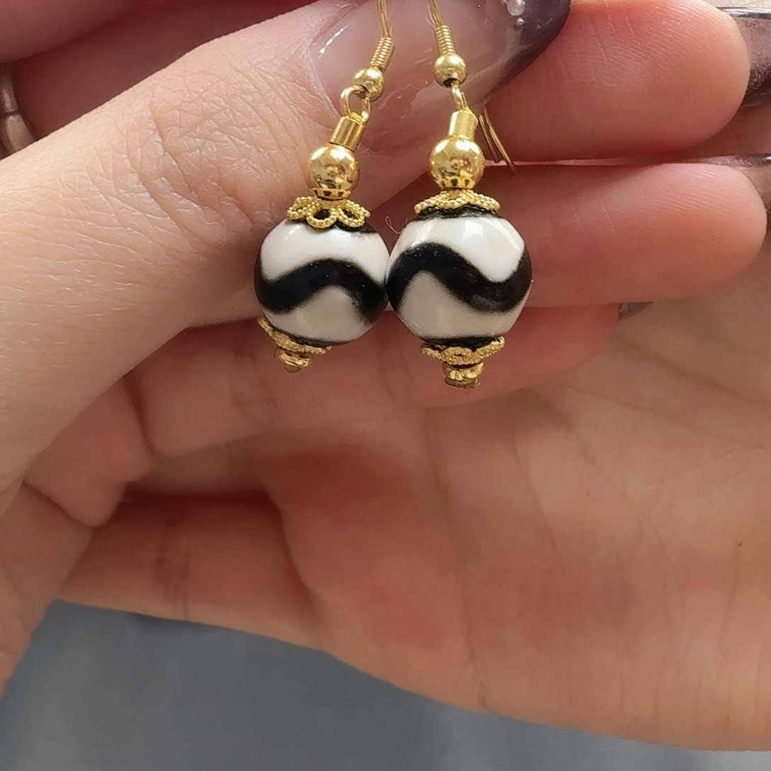 玛瑙/玉髓耳坠未镶嵌