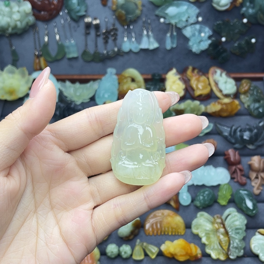 蛇纹石玉合金颈饰