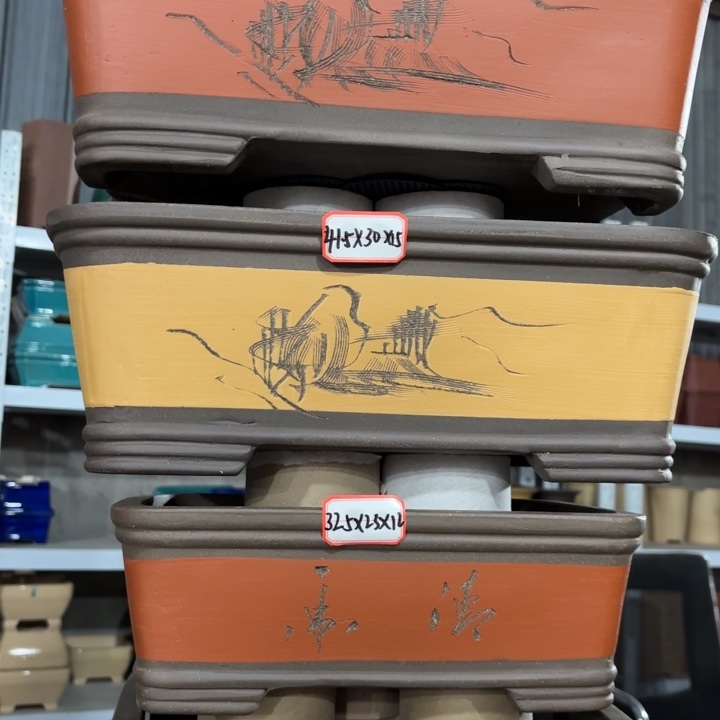 紫砂花盆138-4。              