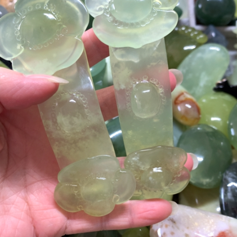 蛇纹石玉未镶嵌手把件