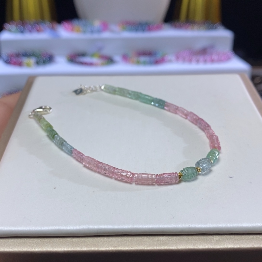 碧玺手链未镶嵌回纹