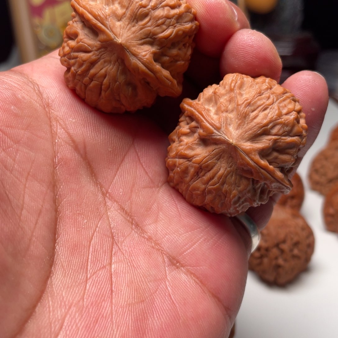 文玩核桃把件黄松峪