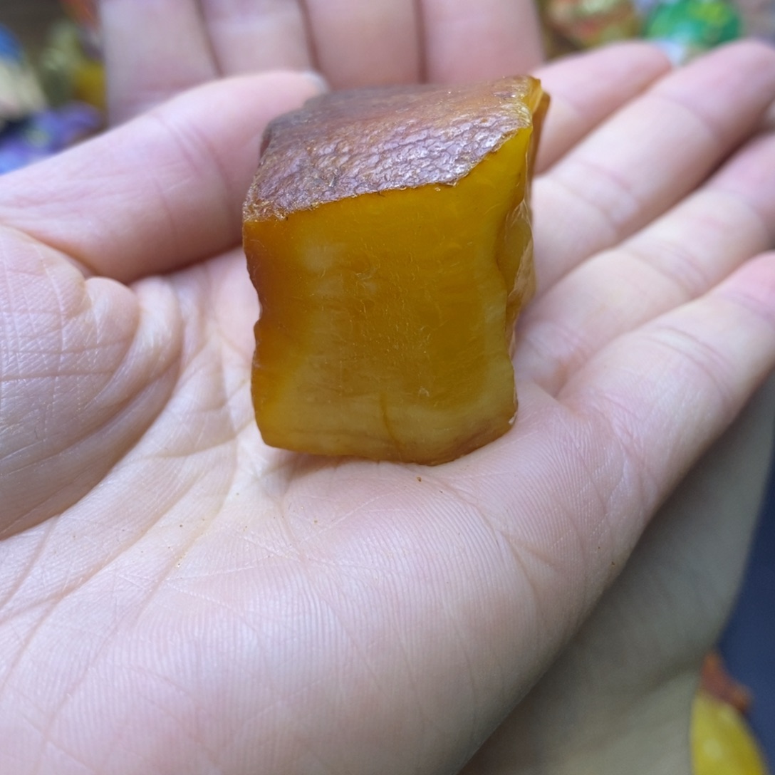 定制琥珀未镶嵌吴