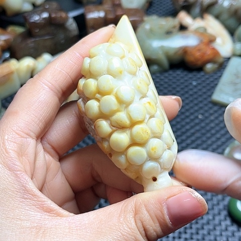 白玉菩提吊坠摆件