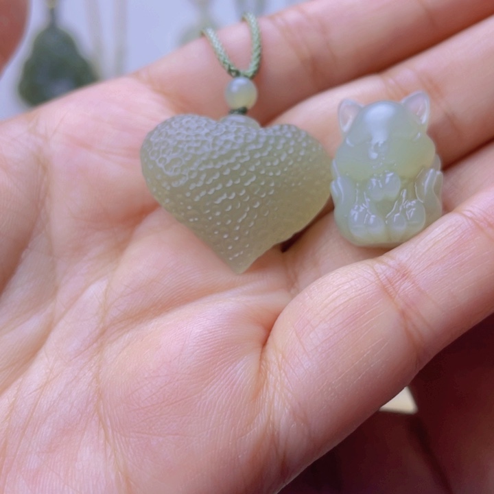 和田玉颈饰未镶嵌哇*咔