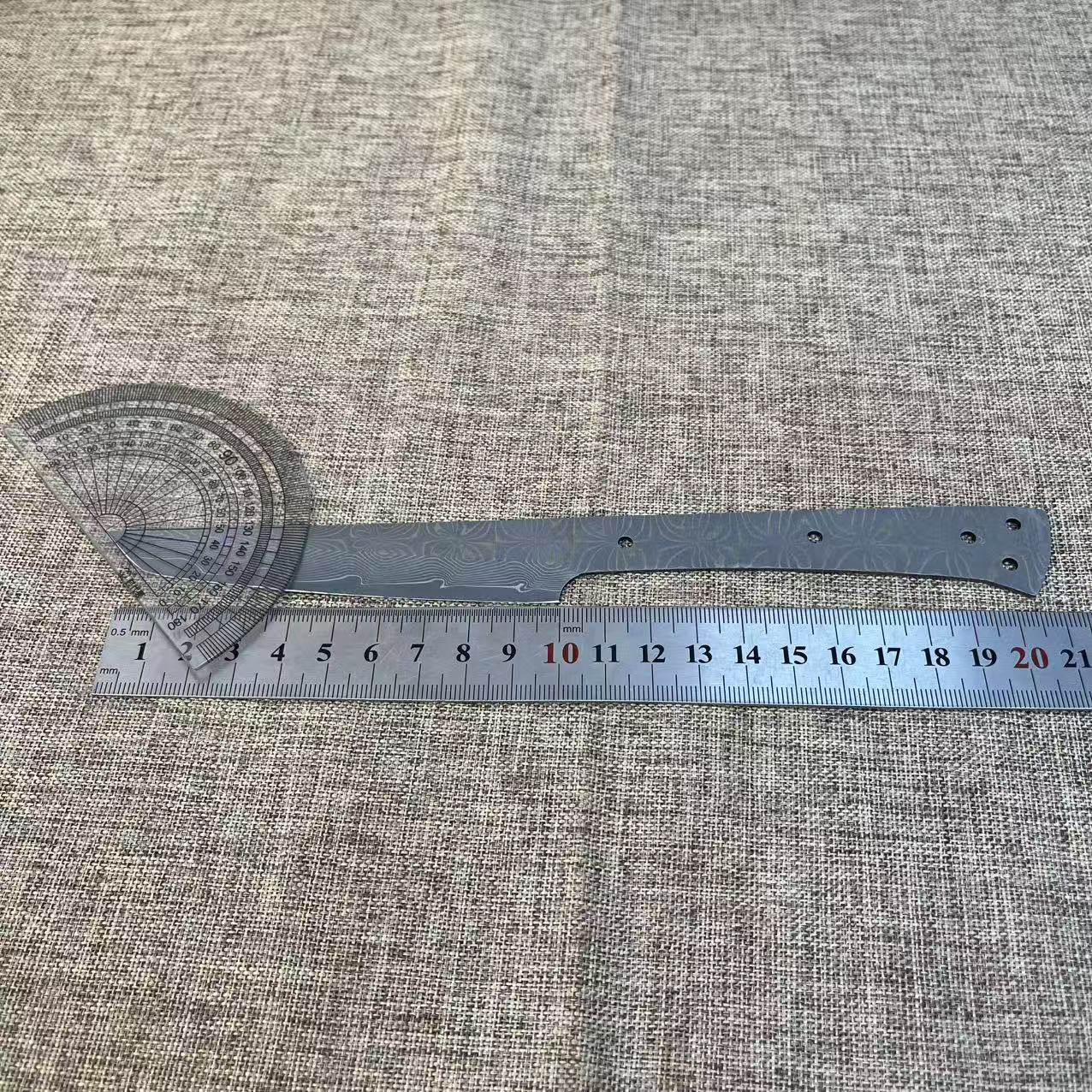 SA水果刀刀胚一体三孔斜头花纹随机