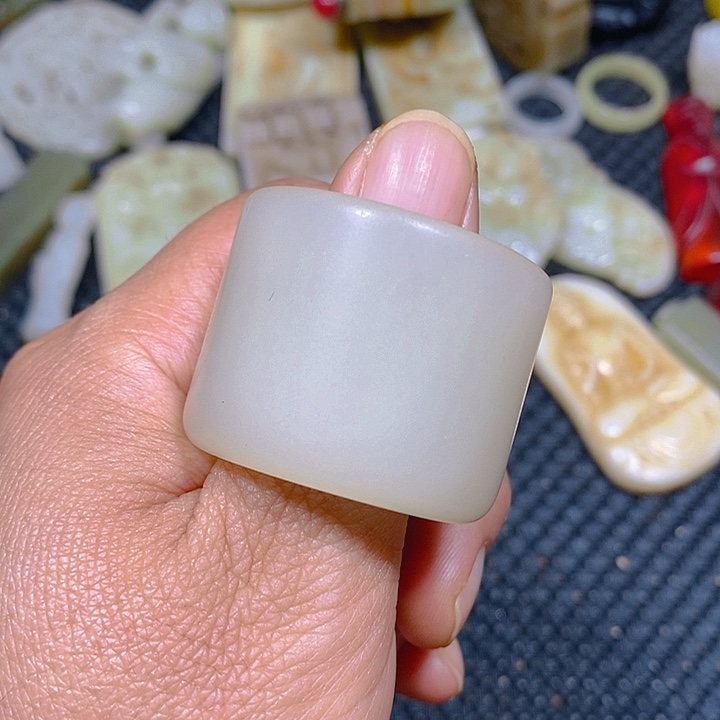 未镶嵌手链和田玉（糖玉）