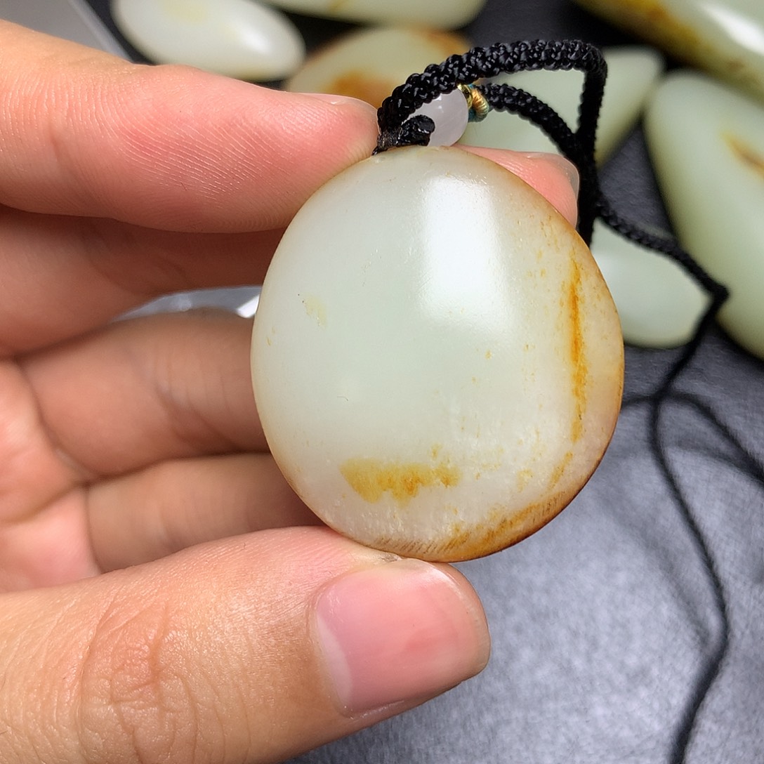 和田玉未镶嵌挂件