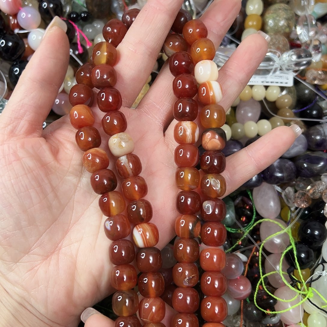 玛瑙/玉髓未镶嵌珠宝半成品，卡10玛瑙老型珠一条