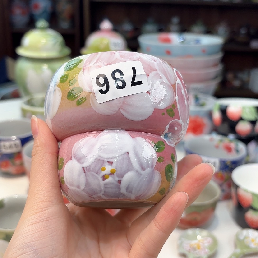 瓷片兔兔的小可爱太