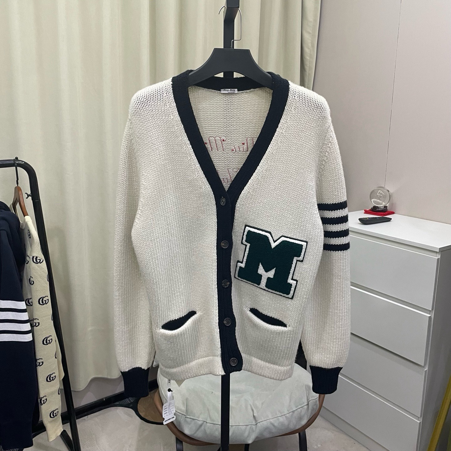 99新 MIU MIU/缪缪 白色大字母开衫 40