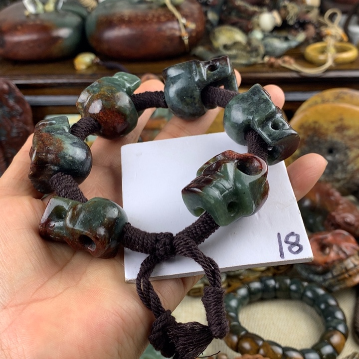 岫岩河磨玉（透闪石质玉）未镶嵌珠宝奇石