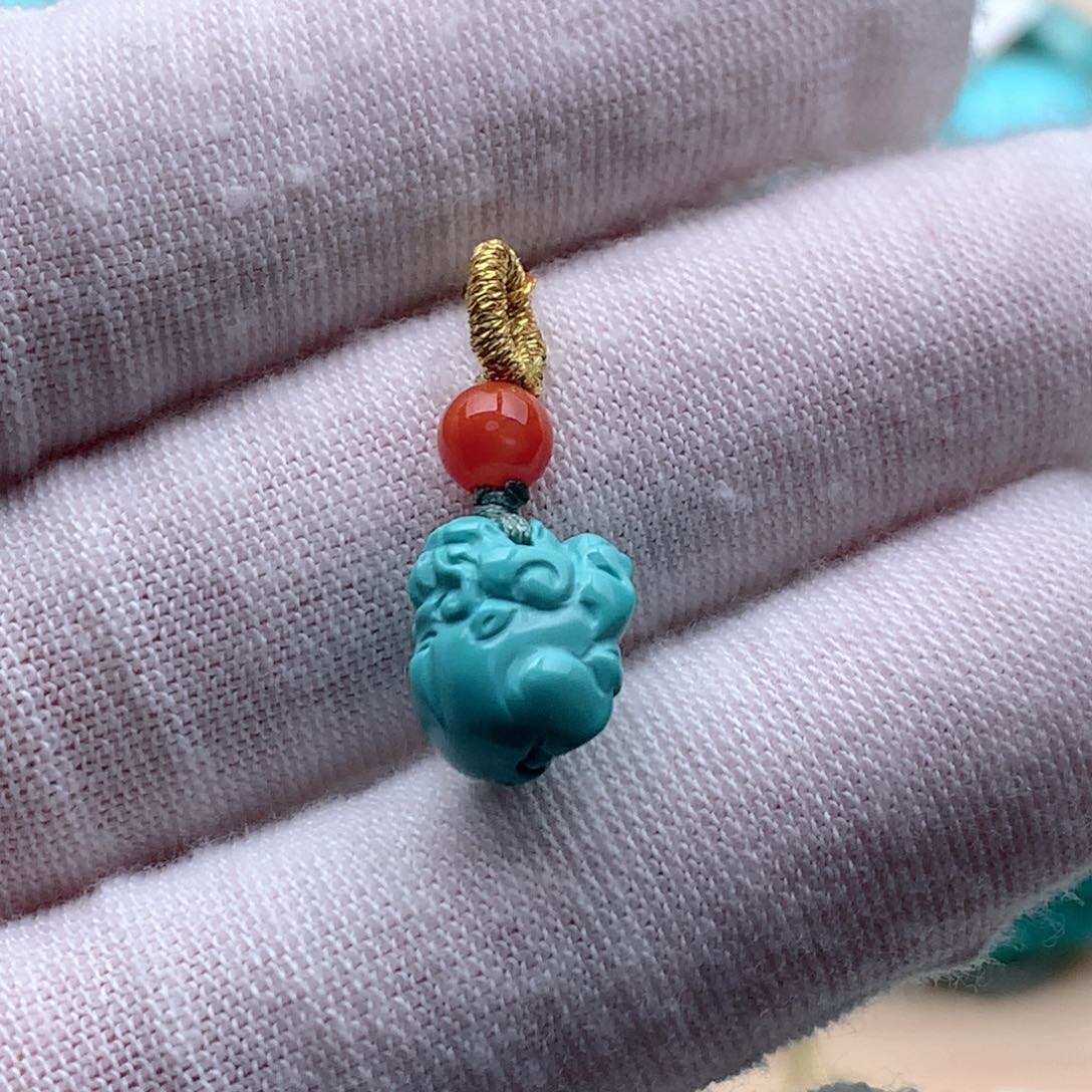 绿松石颈饰未镶嵌