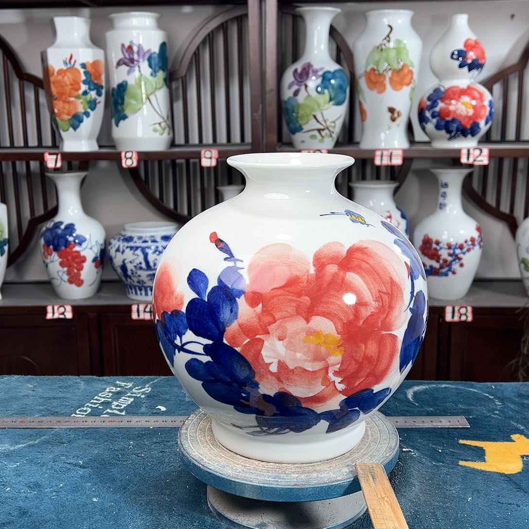 摆件景德镇陶瓷石红牡