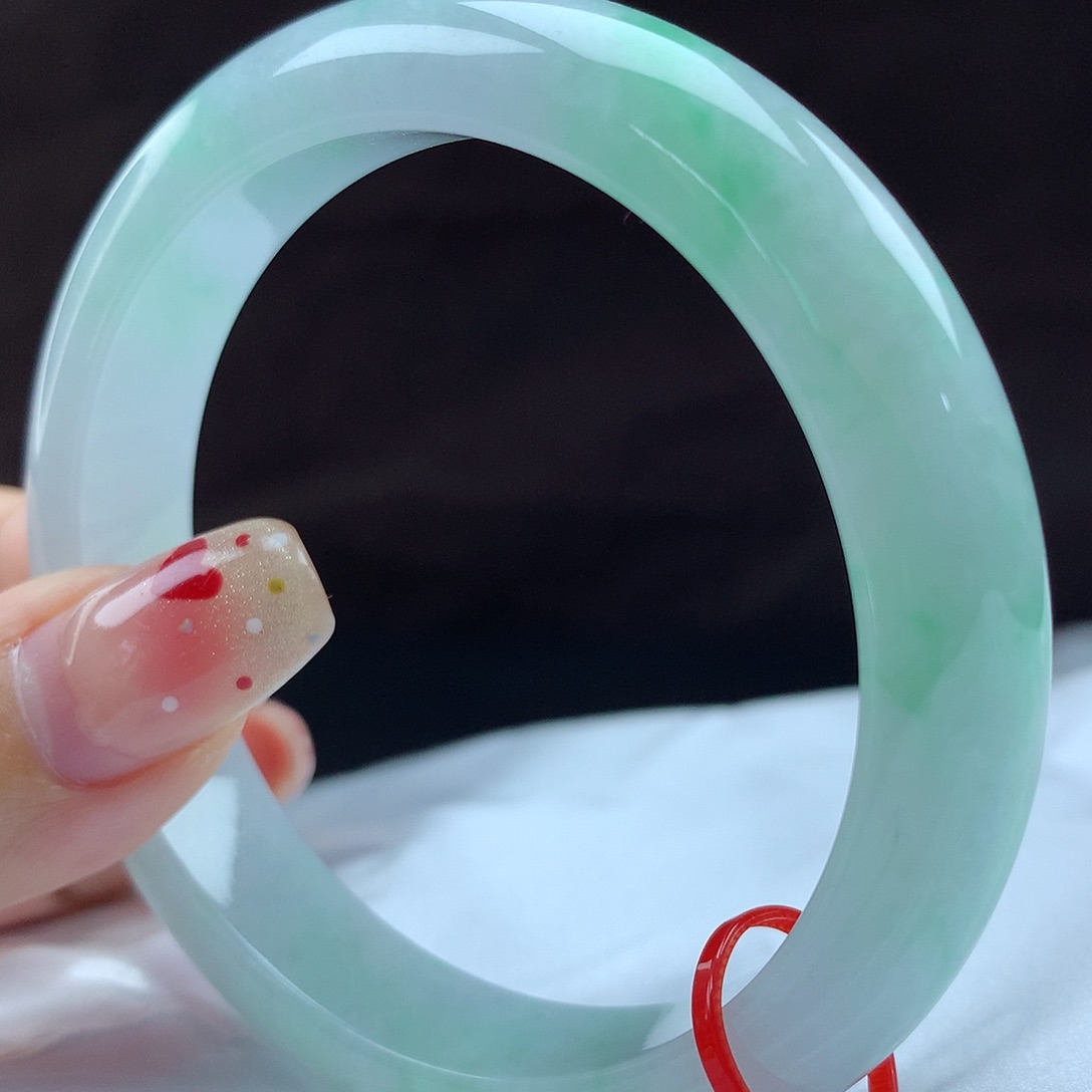 翡翠手镯未镶嵌0329014，