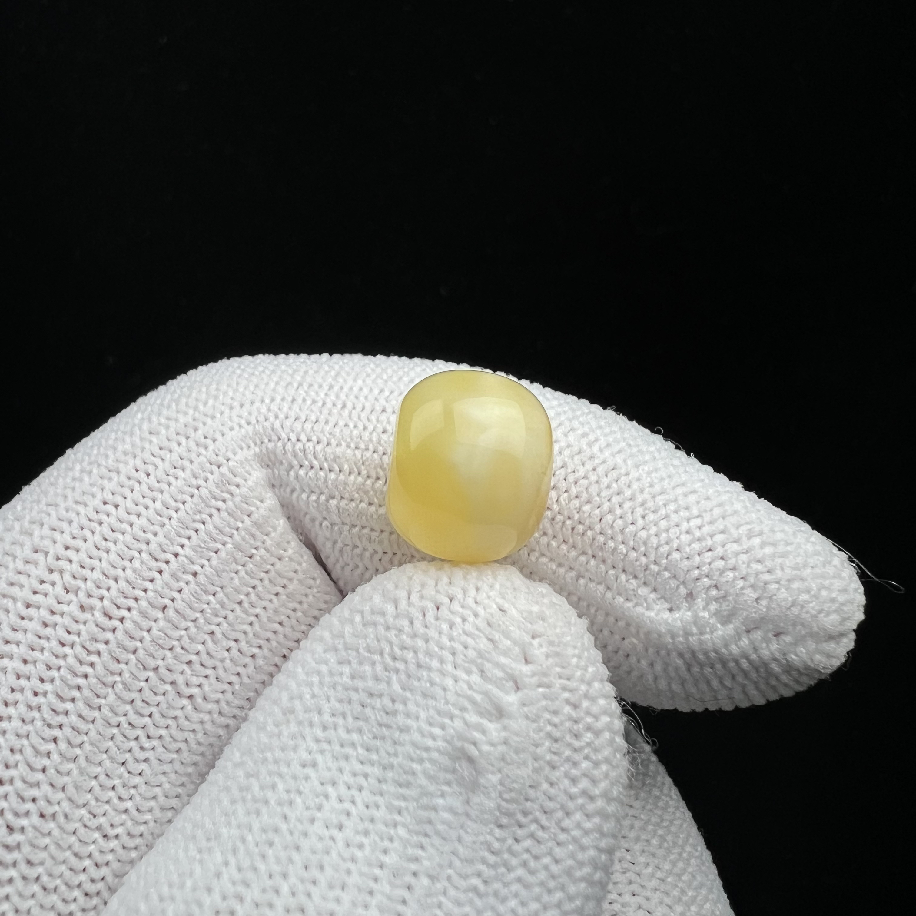 J2338天然原矿蜜蜡墩子11.9*9.6mm支持复检