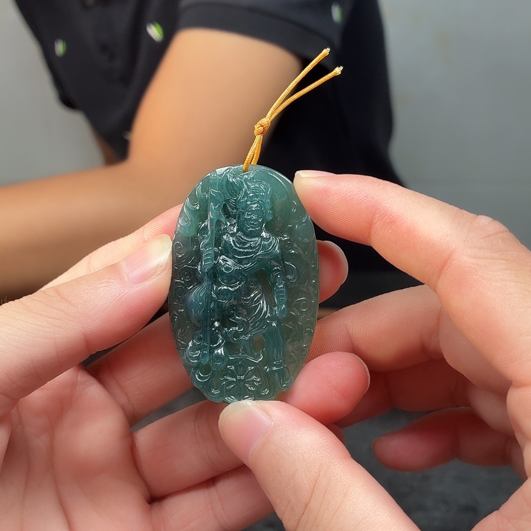 未镶嵌定制翡翠不动明王