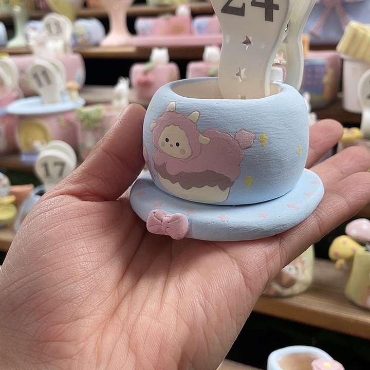 24…..手工手绘花盆