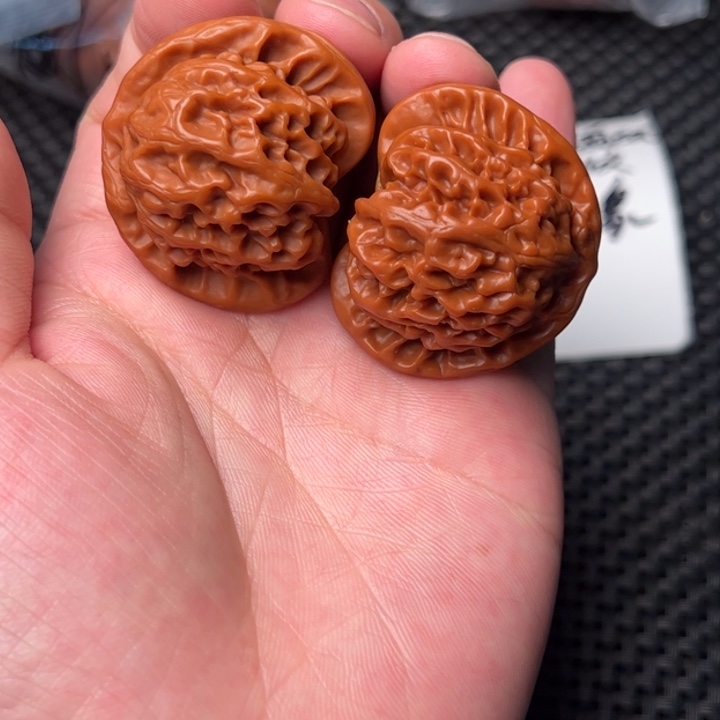 文玩核桃吊坠41宫灯微色差