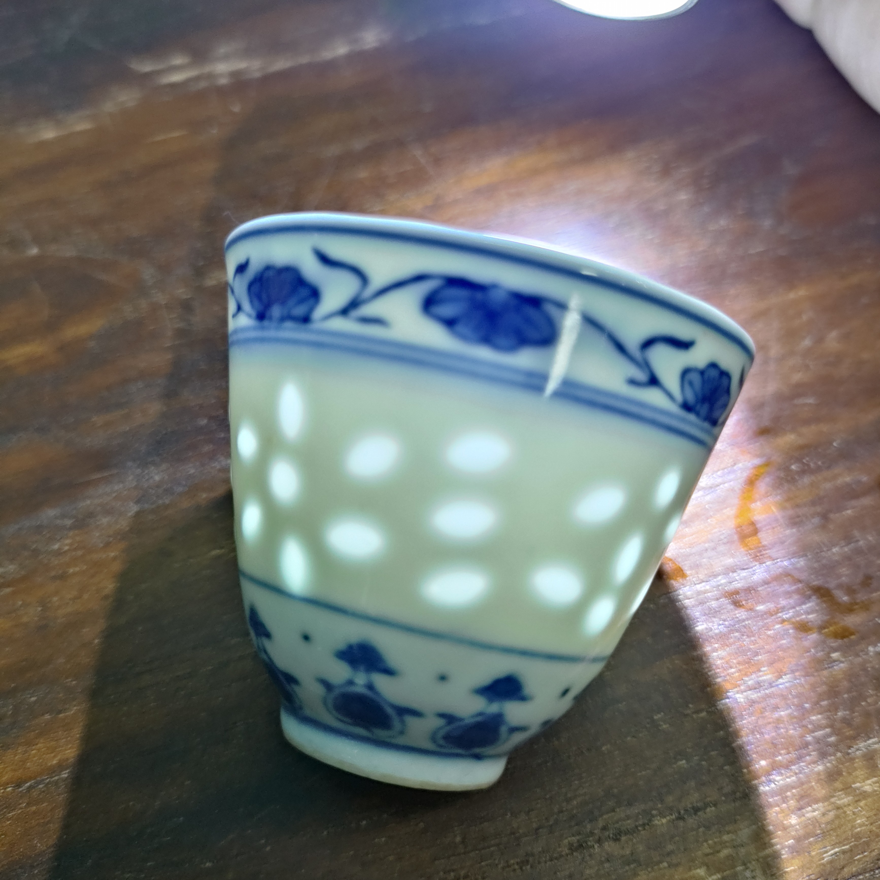 青花玲珑釉下彩陶瓷茶杯