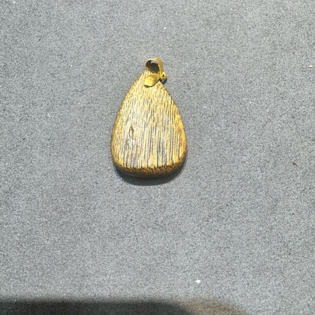 2376-檀木水滴吊坠一个不带链20mm多样性发一