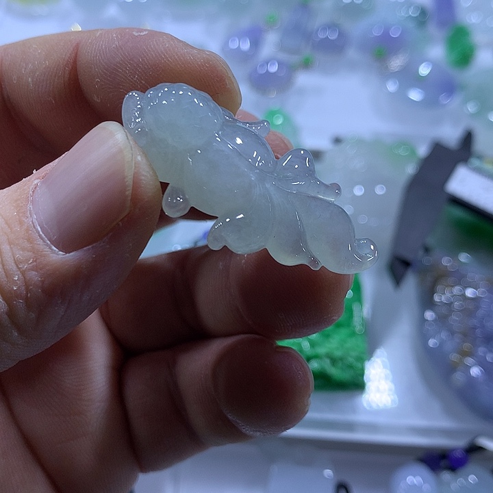 翡翠未镶嵌颈饰天然翡翠A货吊坠