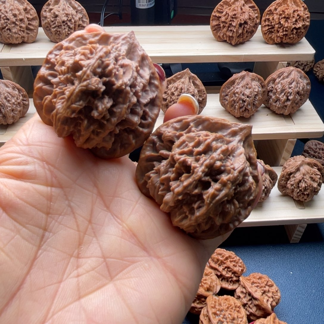 小***了吊坠文玩核桃秦岭核桃