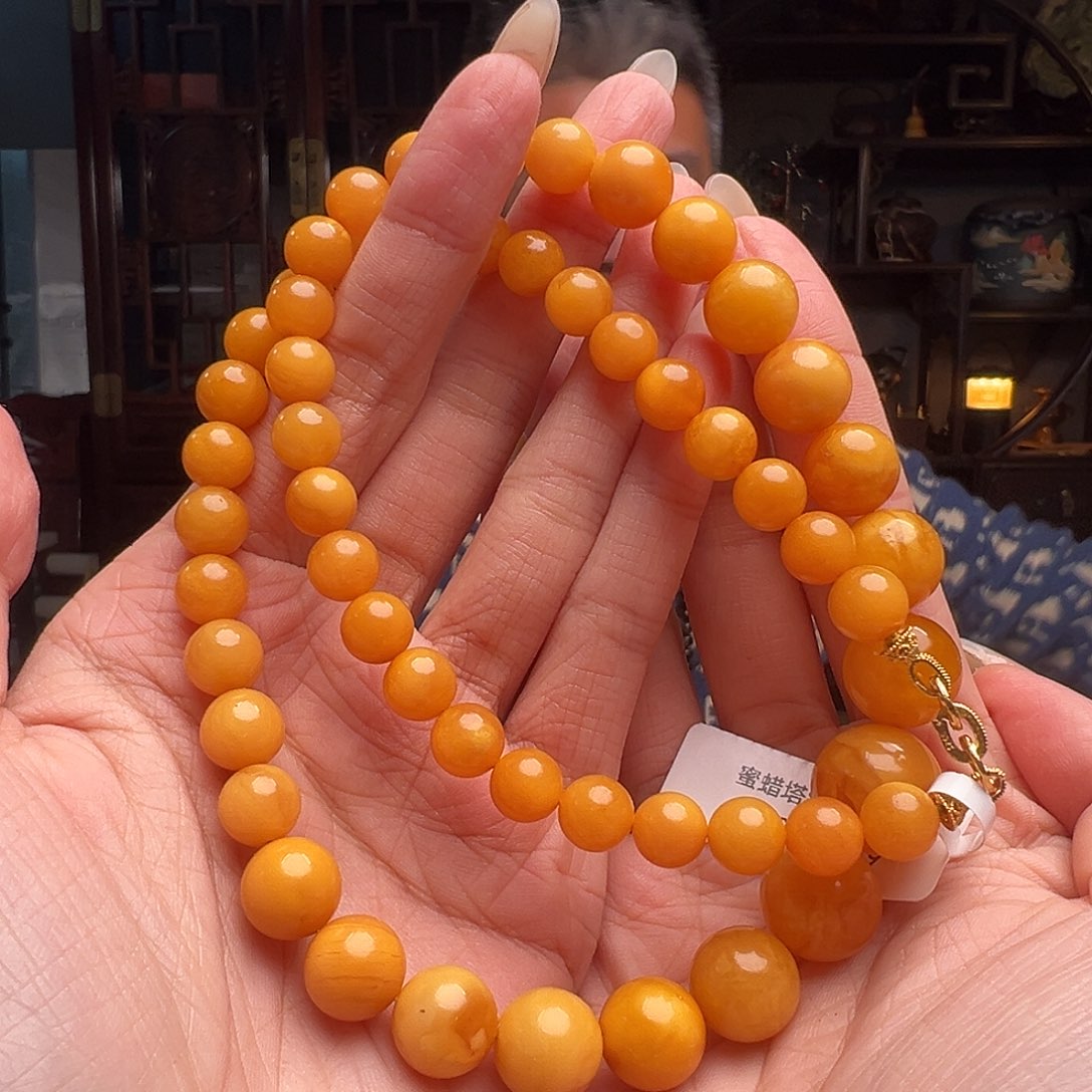 琥珀裸石未镶嵌XD004。项链