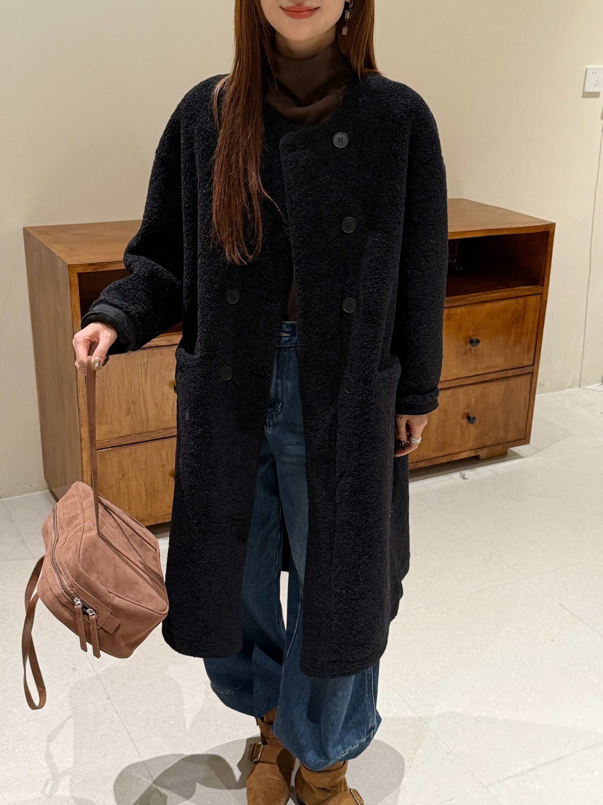 程程服饰-冬季新款长款宽松毛毛外套