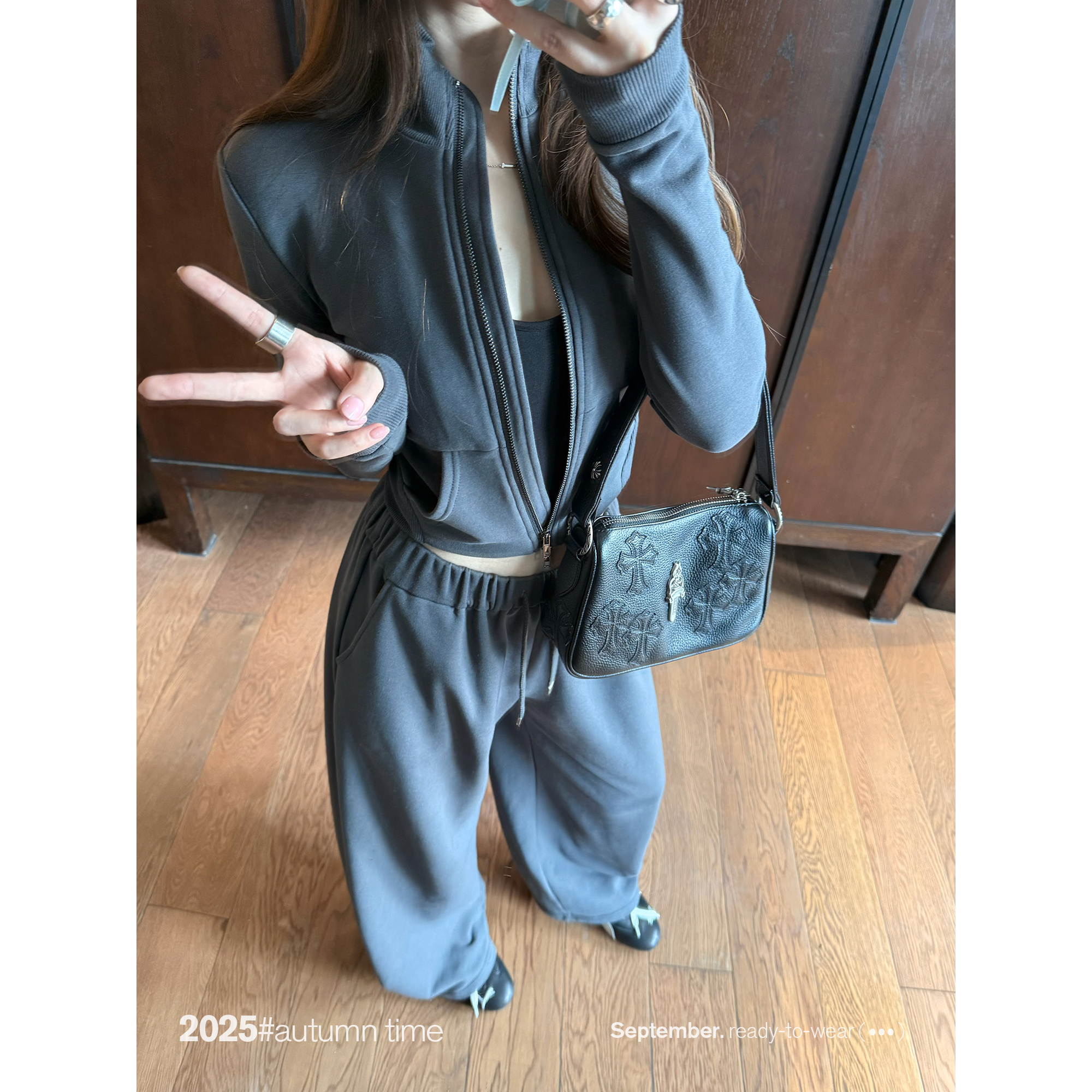 SUNONEONE【极简主义】显瘦拉链短外套松紧腰休闲卫裤套装女-D0338A