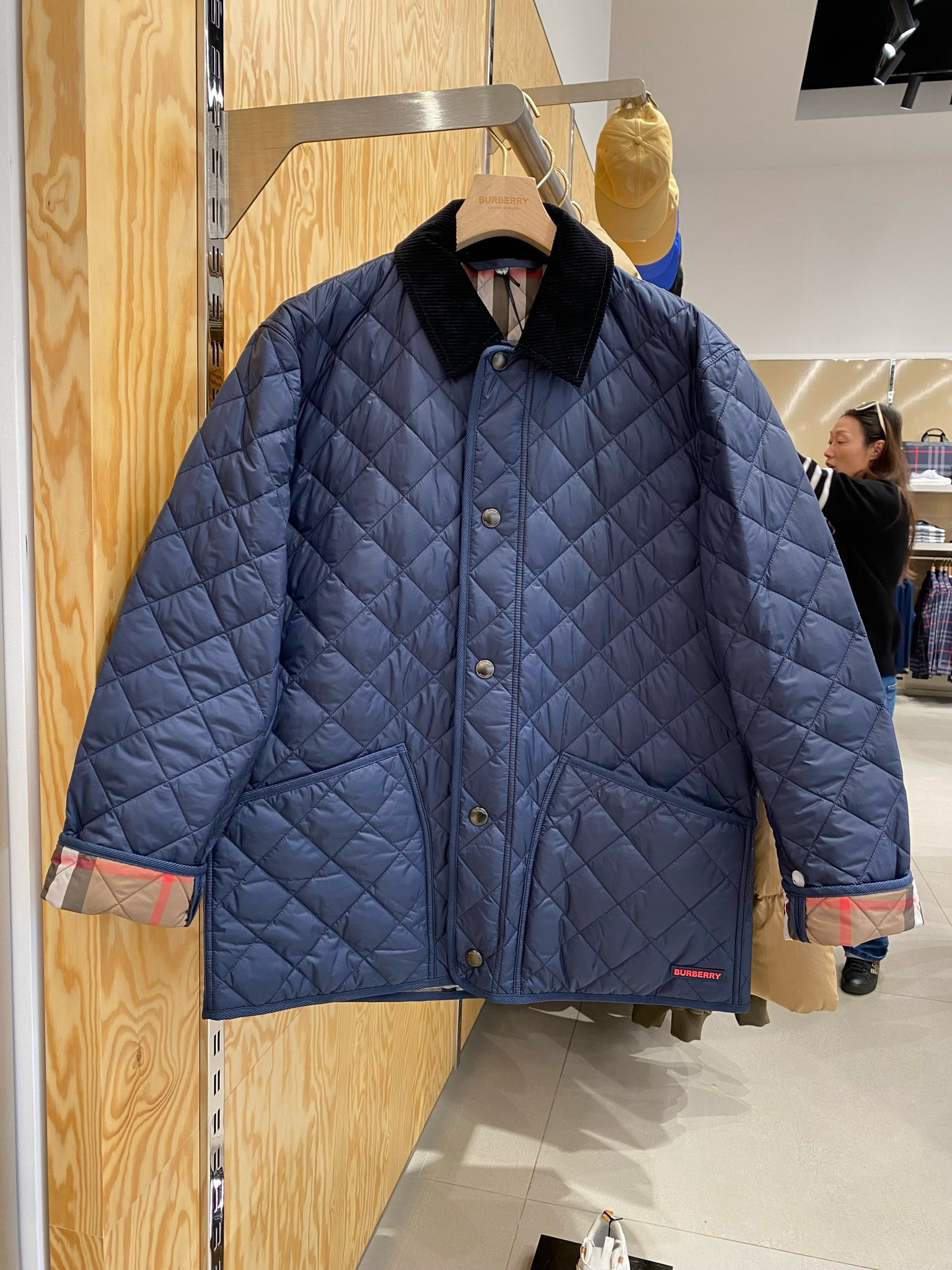 未使用 BURBERRY/博柏利 男款棉服 内衬经典格纹 宽松版型