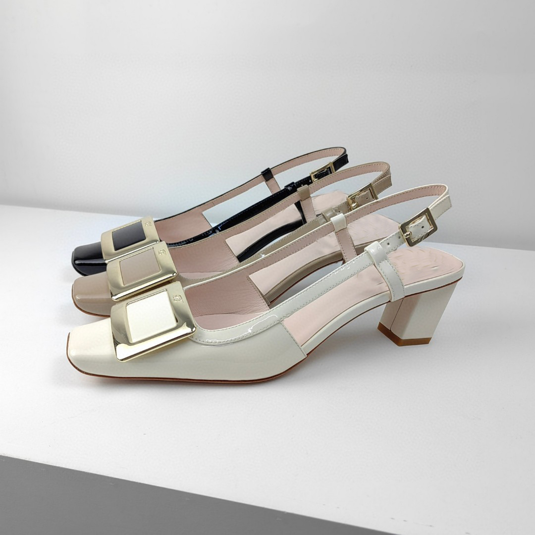 rv 方扣漆皮高跟凉鞋