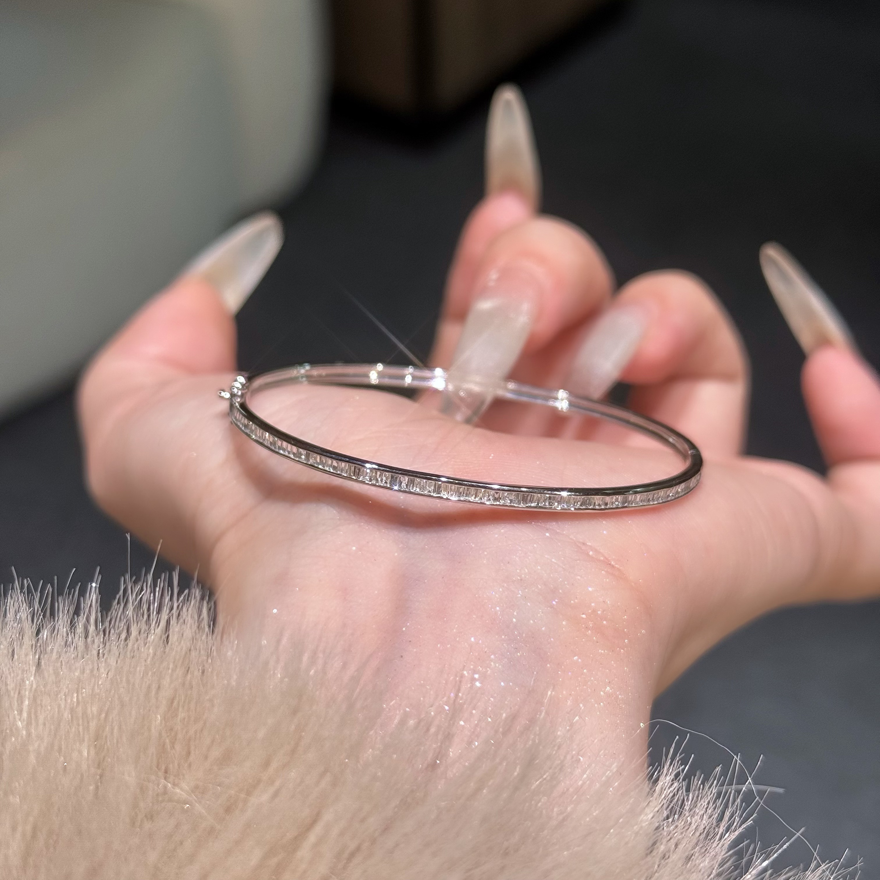 QANNA【大方钻】18K金小众简约时尚天然钻石手镯AF