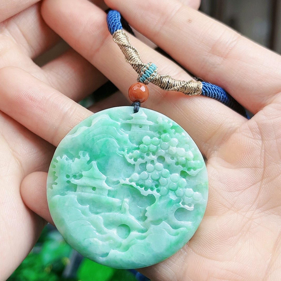 翡翠颈饰未镶嵌吊坠