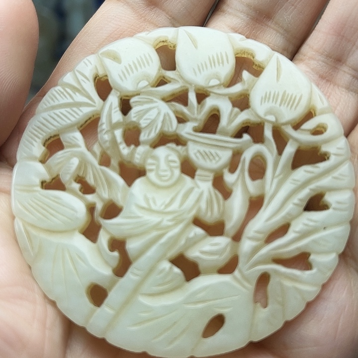 和田玉（青白玉）未镶嵌颈饰