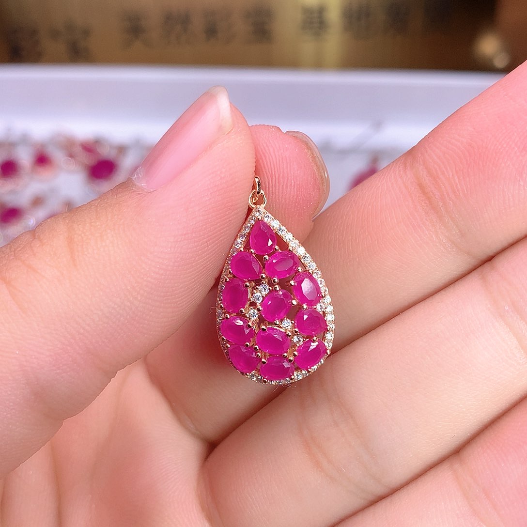 银S925镶嵌颈饰红宝石