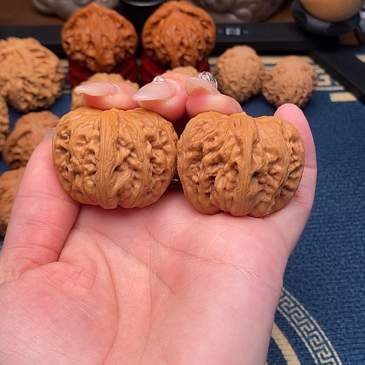 文玩核桃吊坠元宝修41