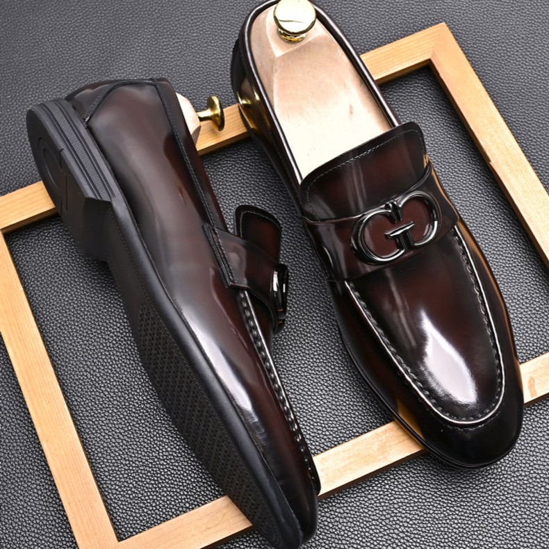 春季新款真皮亮面乐福鞋英伦潮男一脚蹬套脚金属扣商务休闲皮鞋