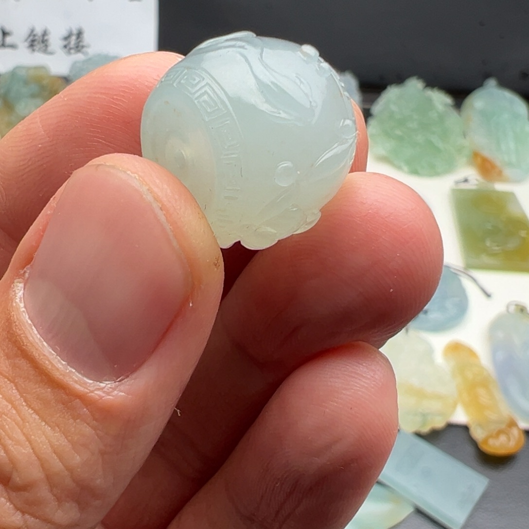 定制翡翠未镶嵌珠子