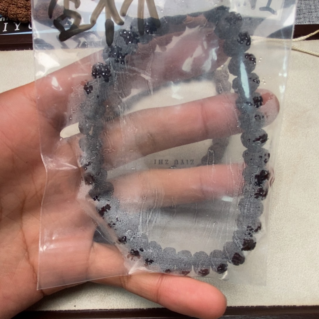 杏***”金刚菩提吊坠10尺寸全品平细！！！！