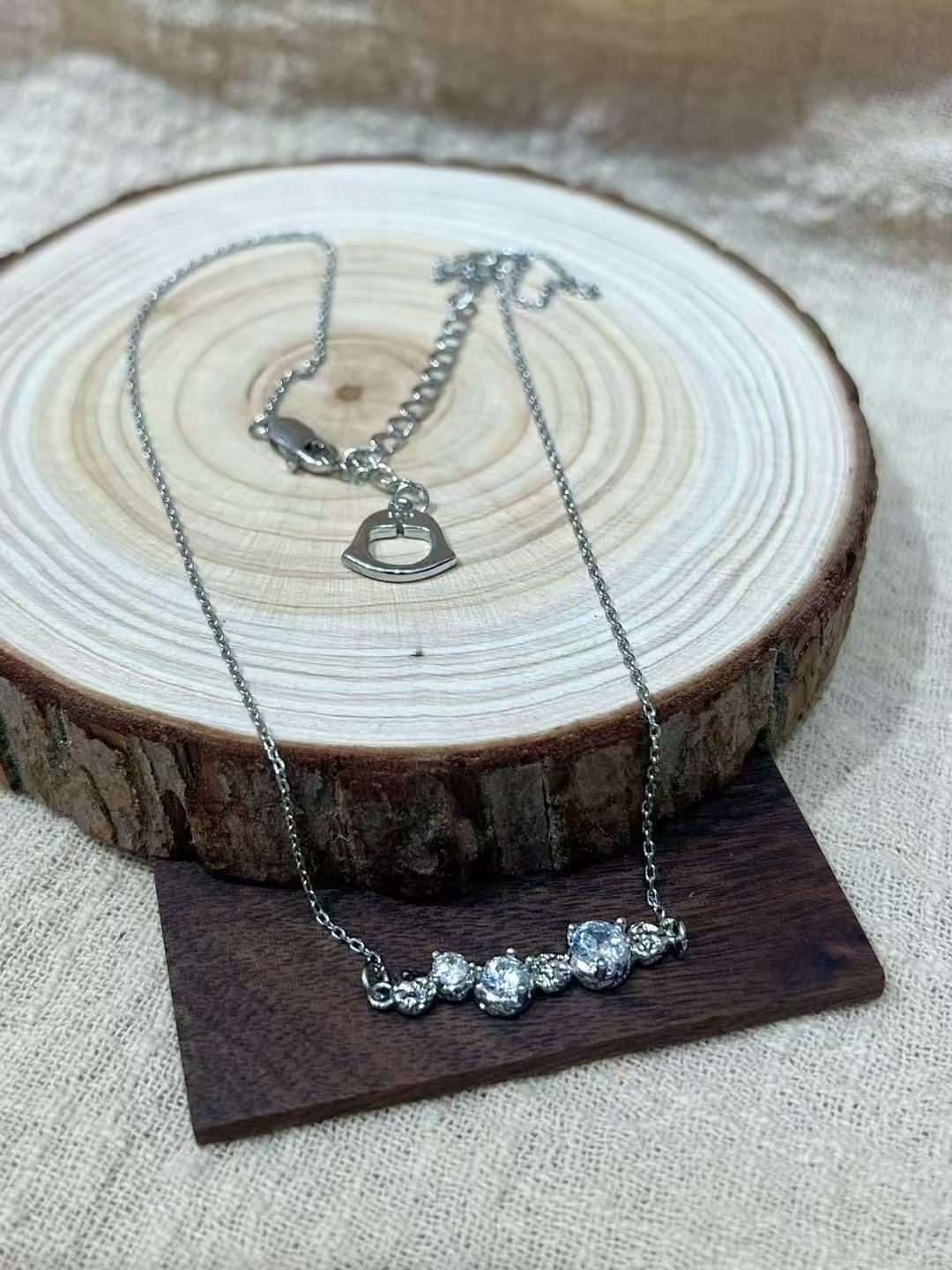 D517银色闪闪细款项链