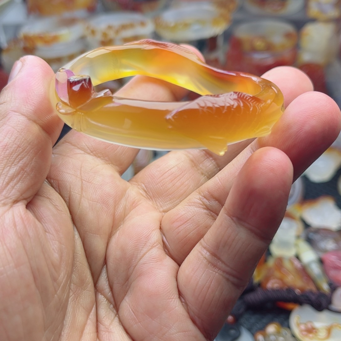 玛瑙/玉髓手镯未镶嵌