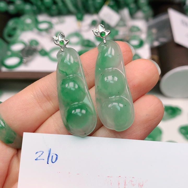 石英质玉颈饰银S925镶嵌静****-