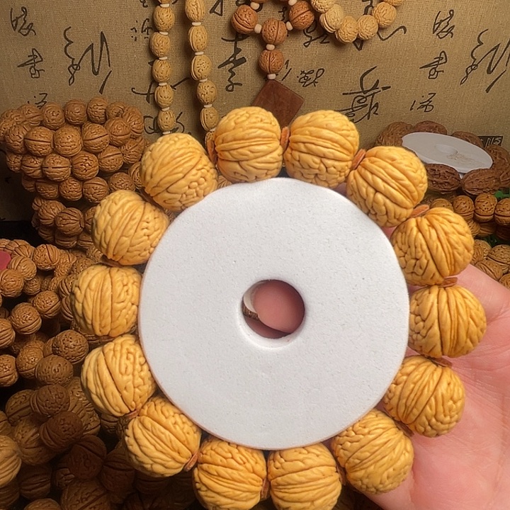 葫***娃桃核吊坠龙鳞王手串